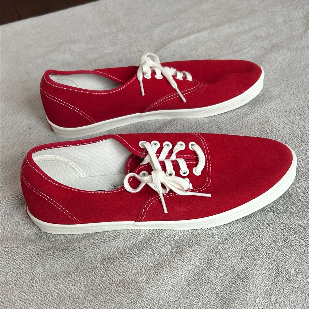 Vans Men’s Low-Top Canvas Sneakers in Red with White Laces - Picture 3 of 5